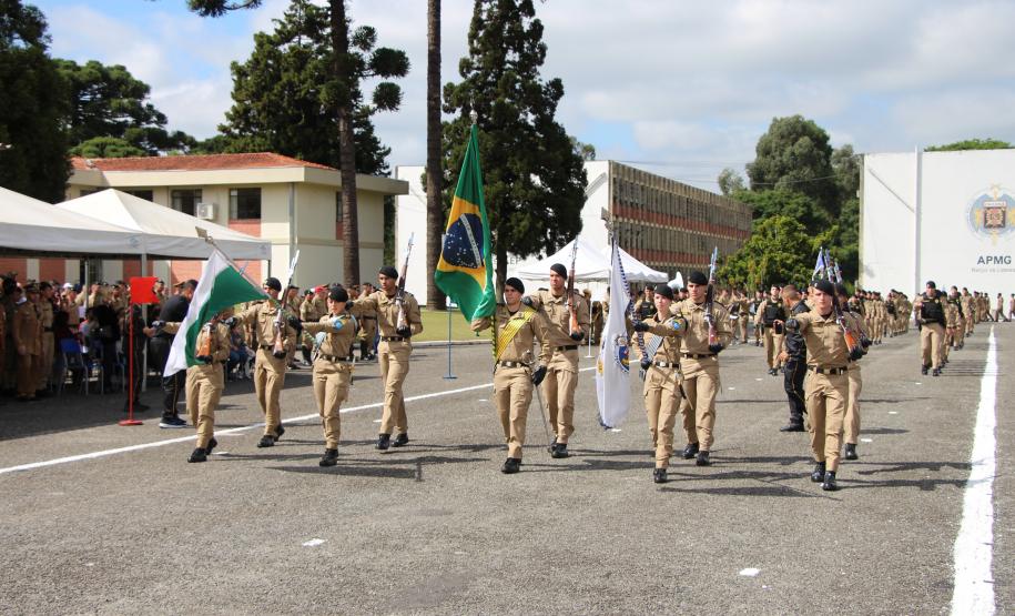 Polícia Militar do Paraná realiza solenidade alusiva a Tiradentes na Academia do Guatupê