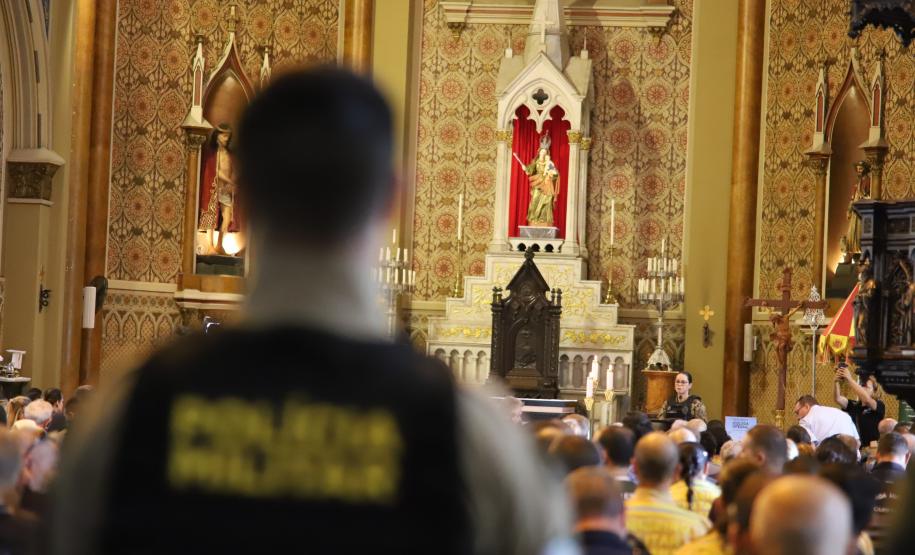 PMPR participa da Caminhada do Jubileu das Forças Armadas e de Segurança Pública