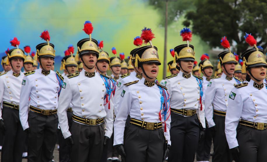 Polícia Militar do Paraná realiza solenidade de entrega do Espadim Tiradentes na Academia do Guatupê
