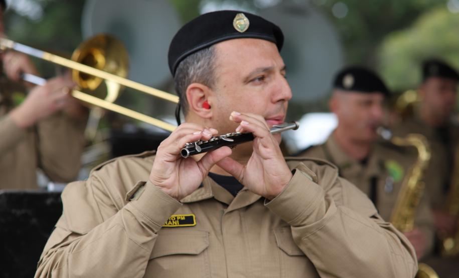Polícia Militar do Paraná realiza solenidade de entrega do Espadim Tiradentes na Academia do Guatupê