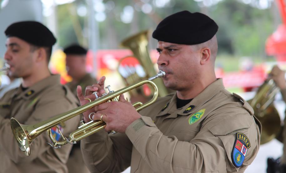 Polícia Militar do Paraná realiza solenidade de entrega do Espadim Tiradentes na Academia do Guatupê