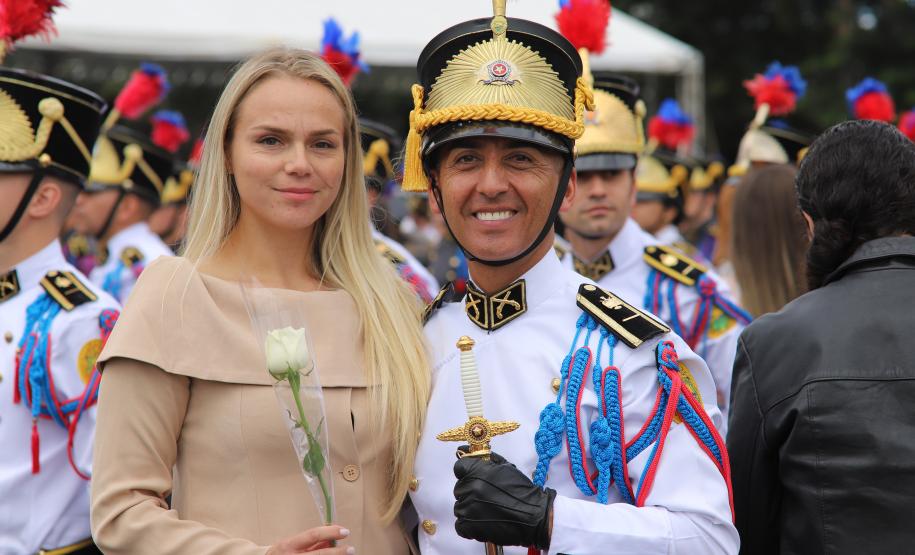 Polícia Militar do Paraná realiza solenidade de entrega do Espadim Tiradentes na Academia do Guatupê