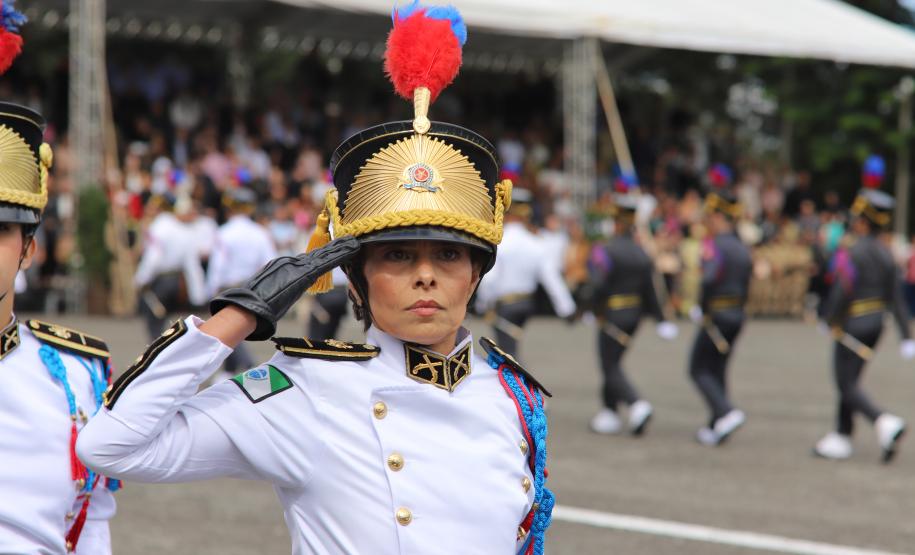 Polícia Militar do Paraná realiza solenidade de entrega do Espadim Tiradentes na Academia do Guatupê