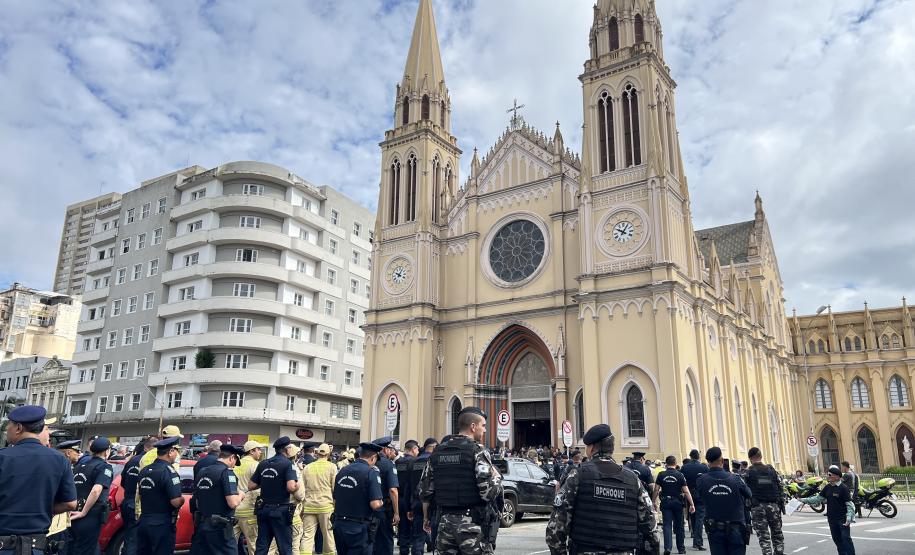 PMPR participa da Caminhada do Jubileu das Forças Armadas e de Segurança Pública