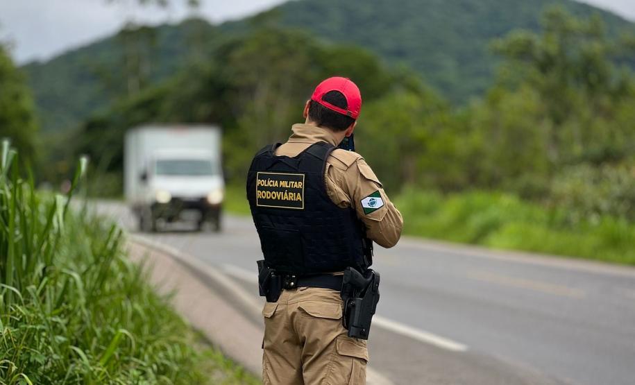 Polícia Militar do Paraná registra quase 6 mil autos de infração de trânsito no feriado; confira o balanço da Operação Páscoa e Tiradentes