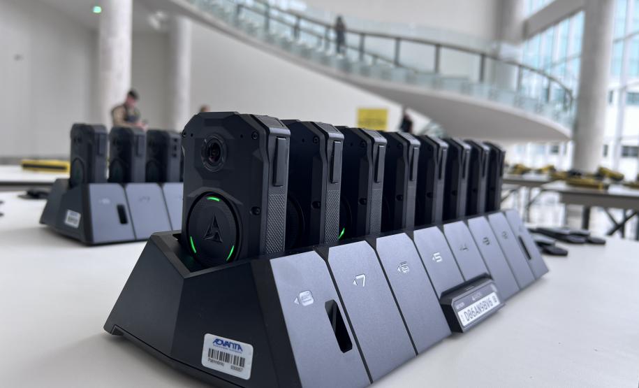 Entrega oficial realizada nesta sexta-feira (23) marca um avanço histórico na modernização das forças de segurança pública do Paraná