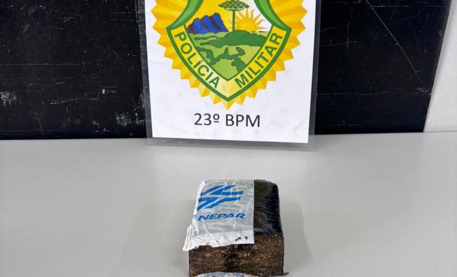 Polícia Militar do Paraná prende homem que carregava 262 gramas de maconha, em Curitiba