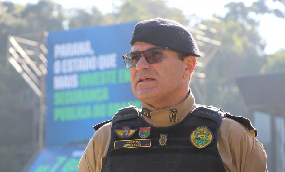 Investimento de R$ 63 milhões: Ratinho Junior entrega 431 motos e viaturas para a PMPR