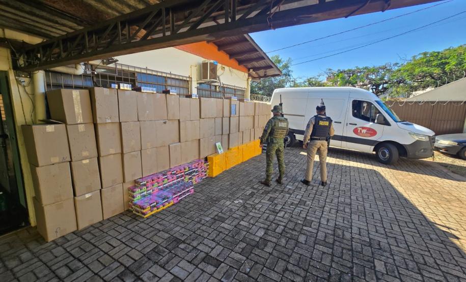 Polícia Militar do Paraná prende homem e apreende mais de um milhão de reais em mercadorias, na região noroeste do estado