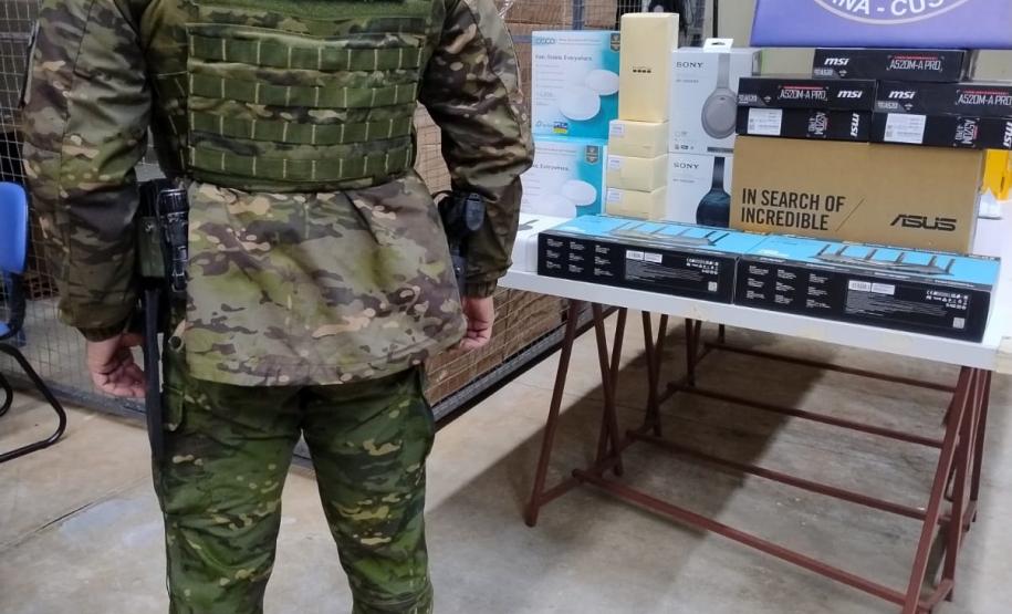 Polícia Militar do Paraná realiza apreensão milionária de mercadorias na região oeste do estado