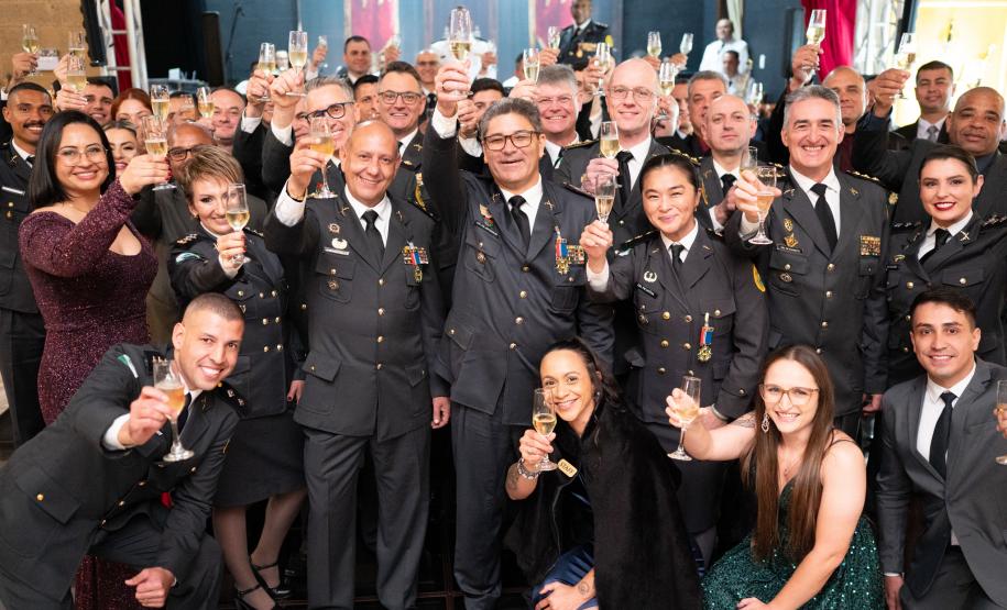 fotos baile do 17º BPM