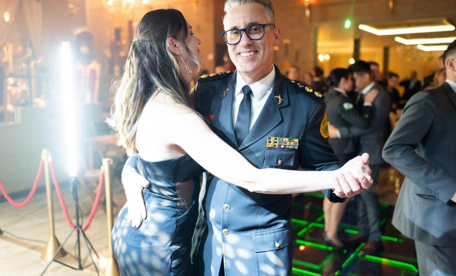 fotos baile do 17º BPM