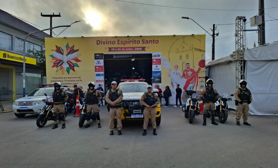 BPTran reforça segurança no litoral, durante festa do Divino Espírito Santo