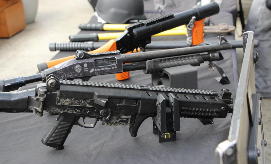 Exposição "Exemplos que Arrastam" da PMPR chega ao Shopping Estação