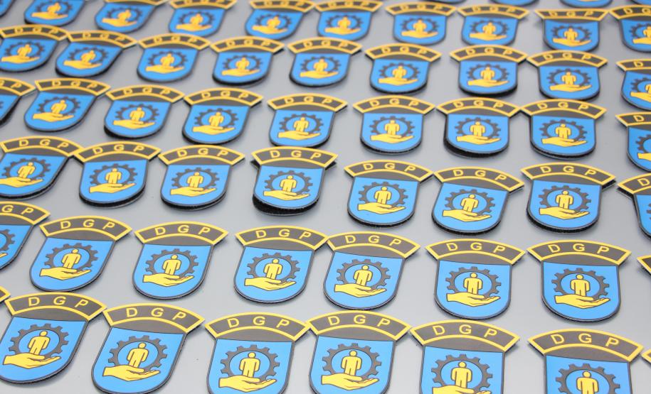 Diretoria de Gestão de Pessoas da PMPR apresenta novo brasão em solenidade no Quartel do Comando-Geral