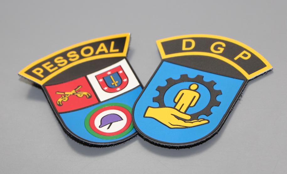 Diretoria de Gestão de Pessoas da PMPR apresenta novo brasão em solenidade no Quartel do Comando-Geral