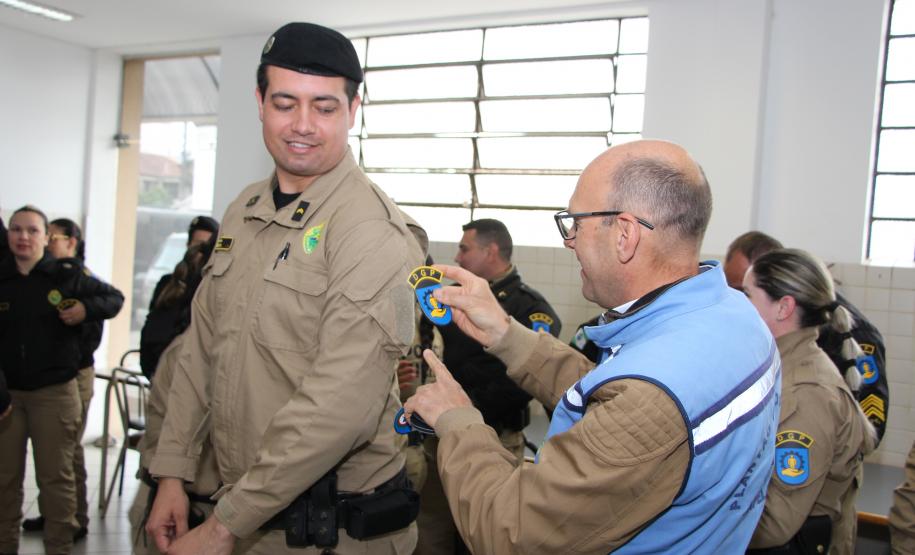 Diretoria de Gestão de Pessoas da PMPR apresenta novo brasão em solenidade no Quartel do Comando-Geral