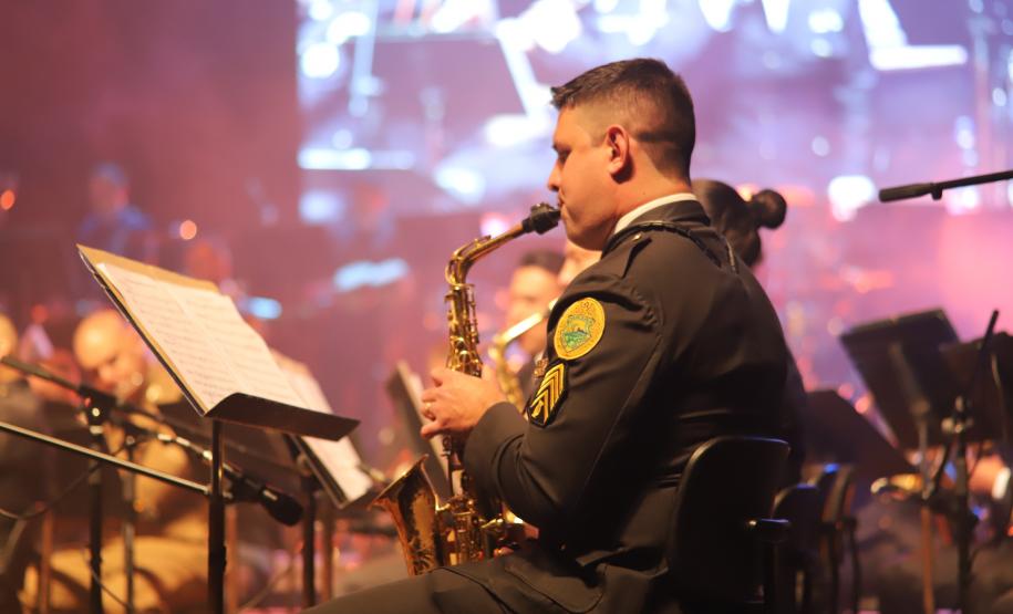 Com o tema “Vozes”, o espetáculo trouxe ao palco uma coletânea musical que revisita a trajetória da banda