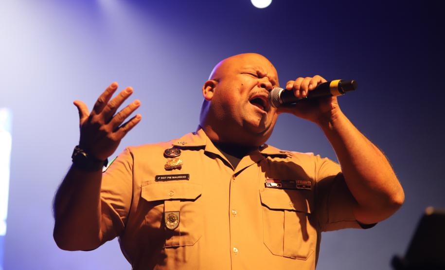 Com o tema “Vozes”, o espetáculo trouxe ao palco uma coletânea musical que revisita a trajetória da banda