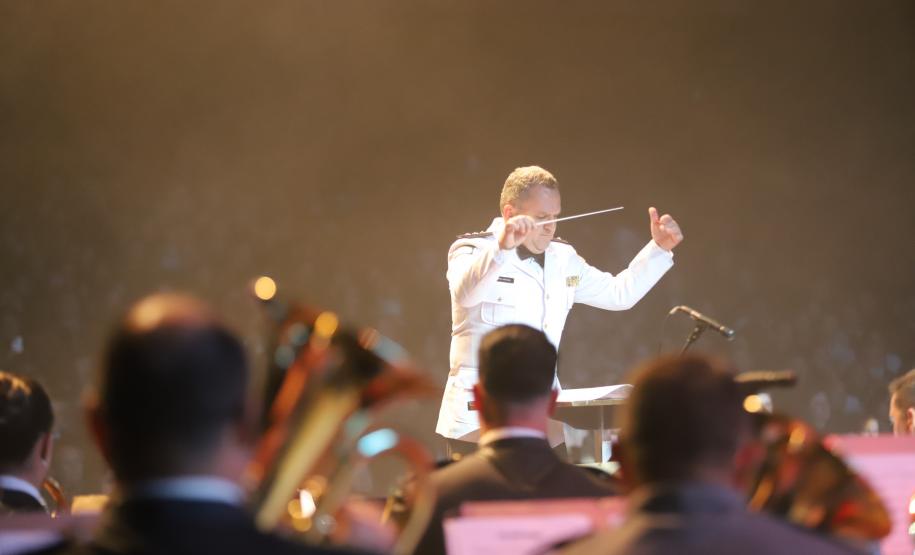 Com o tema “Vozes”, o espetáculo trouxe ao palco uma coletânea musical que revisita a trajetória da banda