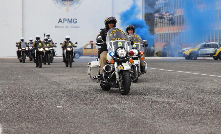 A cerimônia foi marcada por atos simbólicos de homenagem à história e à missão da corporação