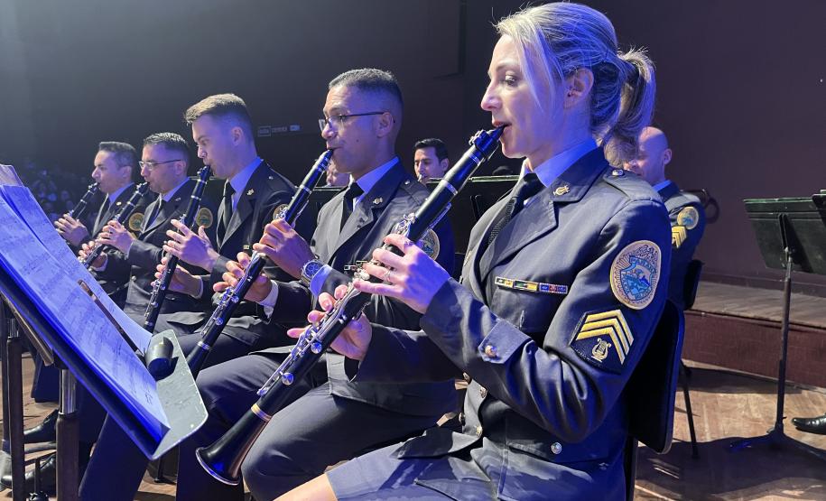 Com o tema “Vozes”, o espetáculo trouxe ao palco uma coletânea musical que revisita a trajetória da banda