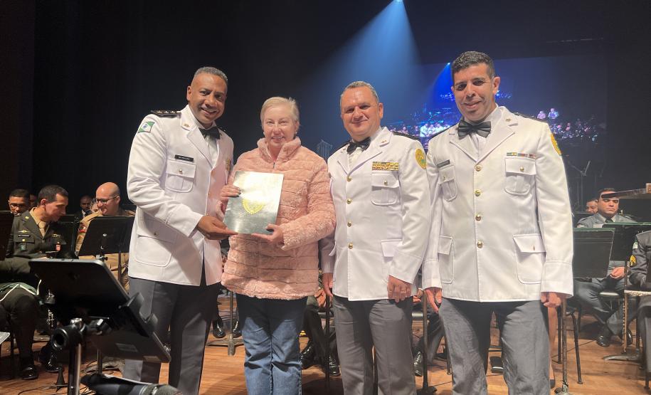 Com o tema “Vozes”, o espetáculo trouxe ao palco uma coletânea musical que revisita a trajetória da banda