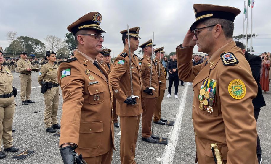A cerimônia foi marcada por atos simbólicos de homenagem à história e à missão da corporação