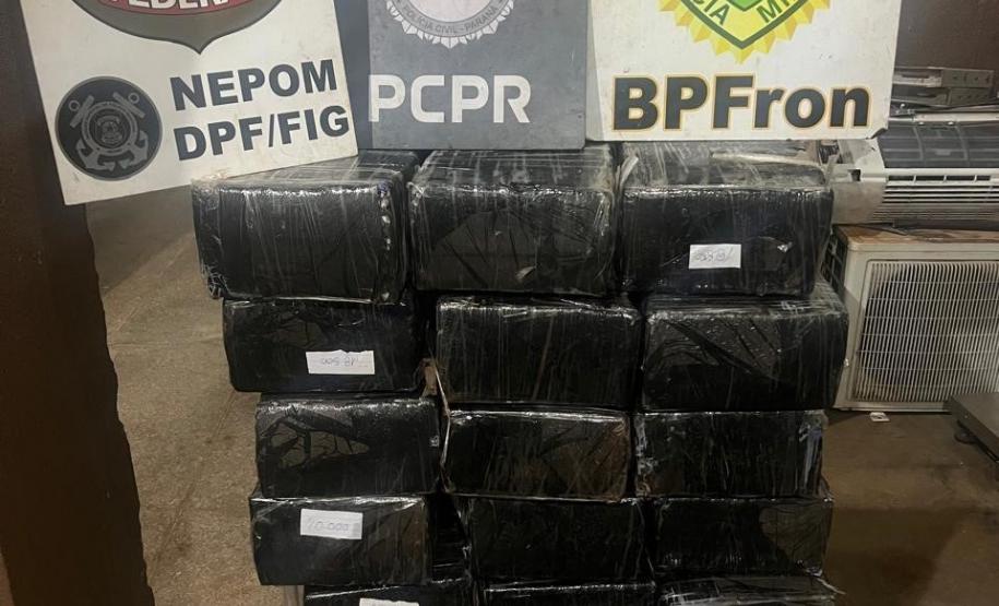 Em ação conjunta, PMPR apreende mais de 400kg de maconha em Foz do Iguaçu
