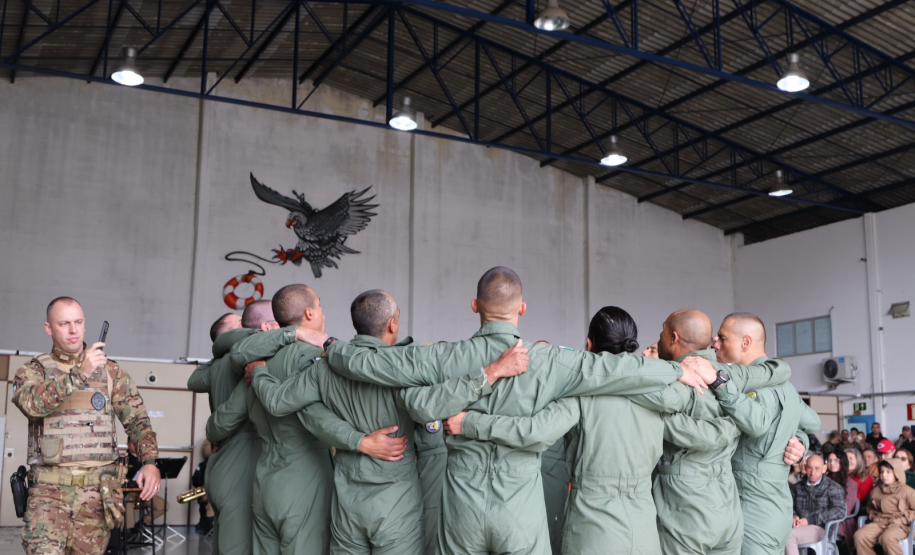 Batalhão de Operações Aéreas da PMPR forma novos operadores aerotáticos