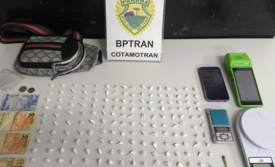 Fiscalização no Sítio Cercado termina em apreensão de drogas