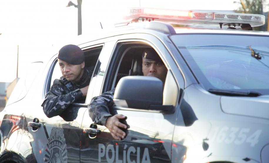 A Polícia Militar participa de maneira estratégica, empregando seu efetivo e unidades especializadas