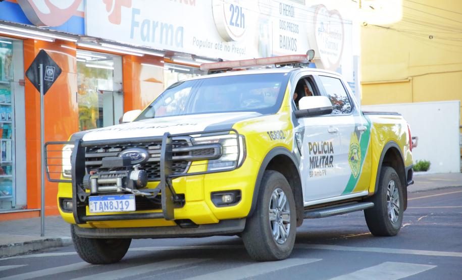 A Polícia Militar participa de maneira estratégica, mobilizando efetivo local e unidades especializadas