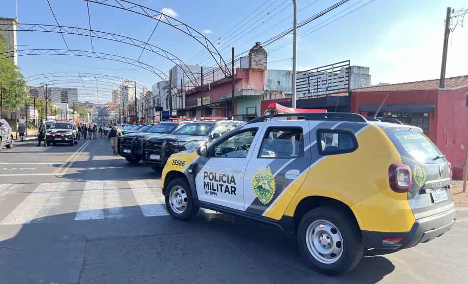 A Polícia Militar participa de maneira estratégica, empregando seu efetivo e unidades especializadas