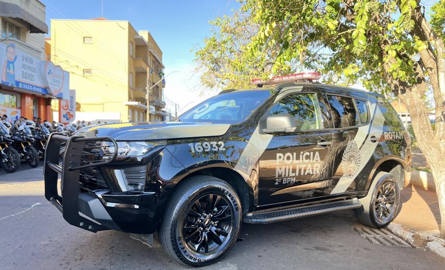 A Polícia Militar participa de maneira estratégica, mobilizando efetivo local e unidades especializadas