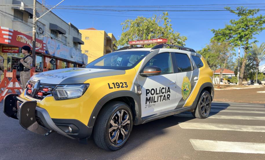 A Polícia Militar participa de maneira estratégica, mobilizando efetivo local e unidades especializadas