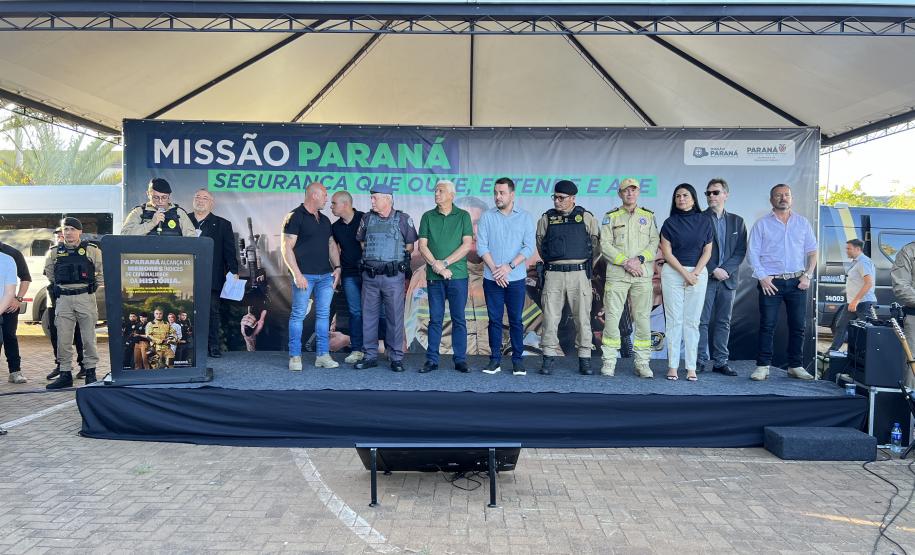 A Polícia Militar participa de maneira estratégica, mobilizando efetivo local e unidades especializadas