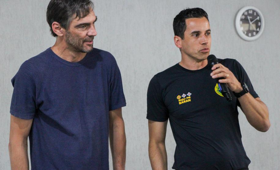 PMPR realiza torneio de vôlei com presença de atleta campeão pela seleção brasileira