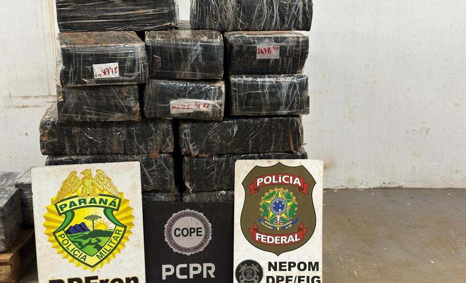 Polícia Militar do Paraná apreende mais de uma tonelada de maconha em porto clandestino de Santa Helena