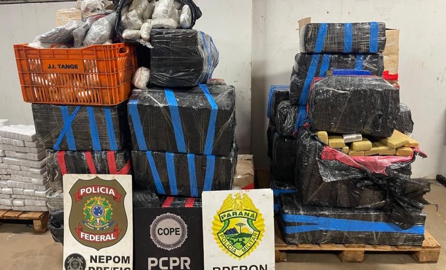 PMPR apreende carro e mais de uma tonelada de maconha em Foz do Iguaçu