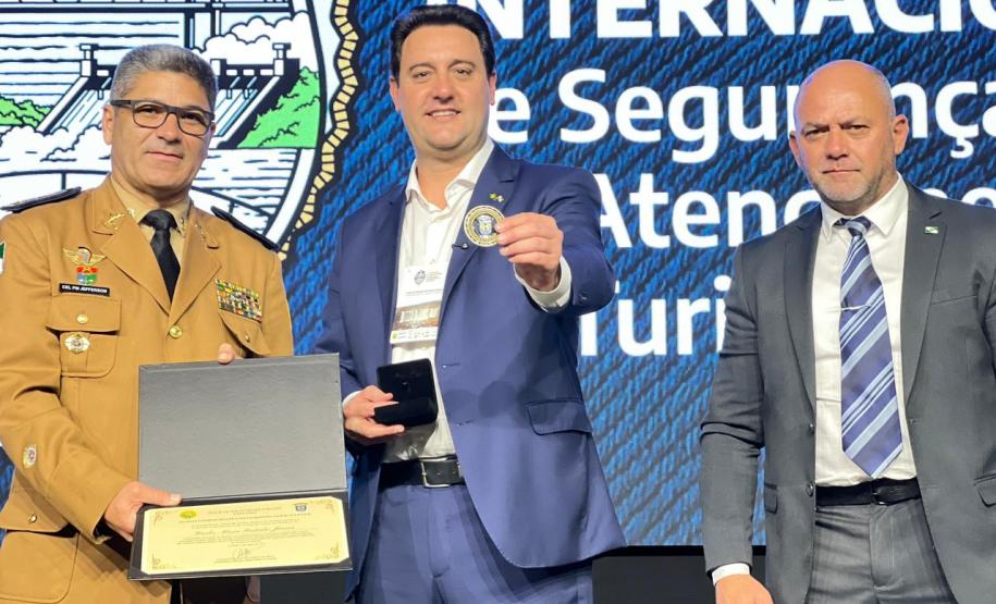 Governador prestigia simpósio internacional da PMPR sobre segurança no turismo
