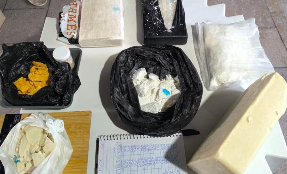 Polícia Militar do Paraná prende homem e apreende quase uma tonelada e meia de cocaína em São José dos Pinhais