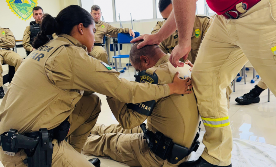 BPTran realiza instruções de Atendimento Pré-Hospitalar para policiais militares