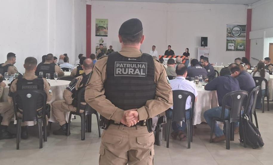 Polícia Militar do Paraná realiza reuniões técnicas com lideranças comunitárias rurais das regiões de Entre Rios e Vale do Ivaí