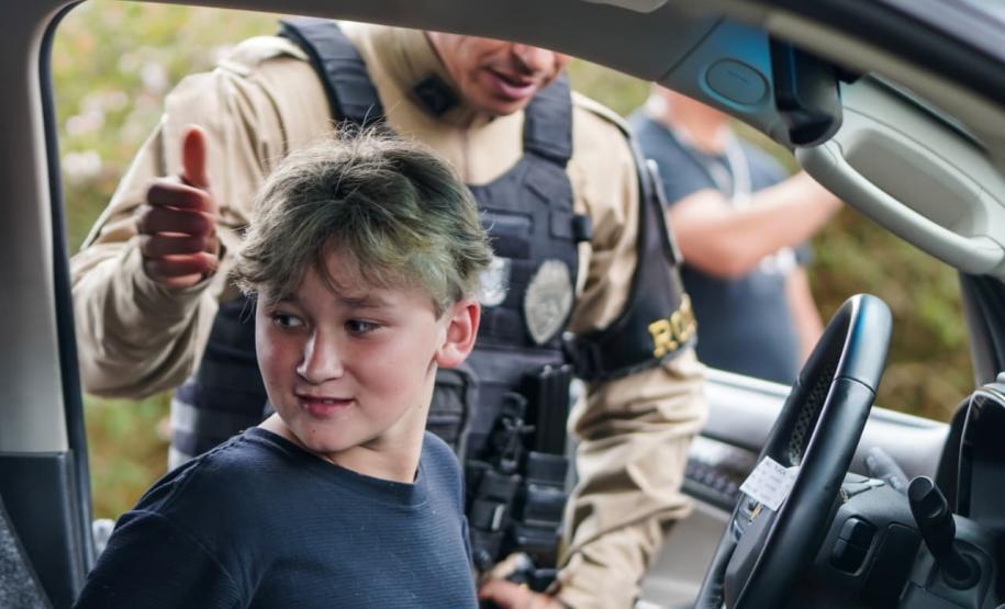 Quartéis da PMPR recebem comunidade em tarde de integração e proximidade