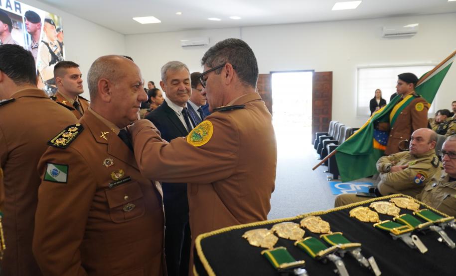 solenidade alusiva aos 34 anos de criação do Centro de Educação Física e Desportos (CEFID) é marcado por homenagens, reconhecimento profissional e valorização da saúde e do preparo físico dos policiais militares.