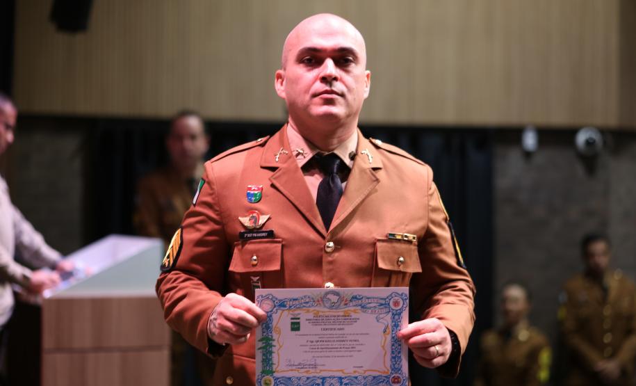 O evento marcou a conclusão da formação de sargentos de diversas regiões do estado