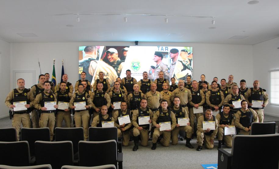 Solenidade marca conclusão do curso de Gestão em Polícia Comunitária da PMPR