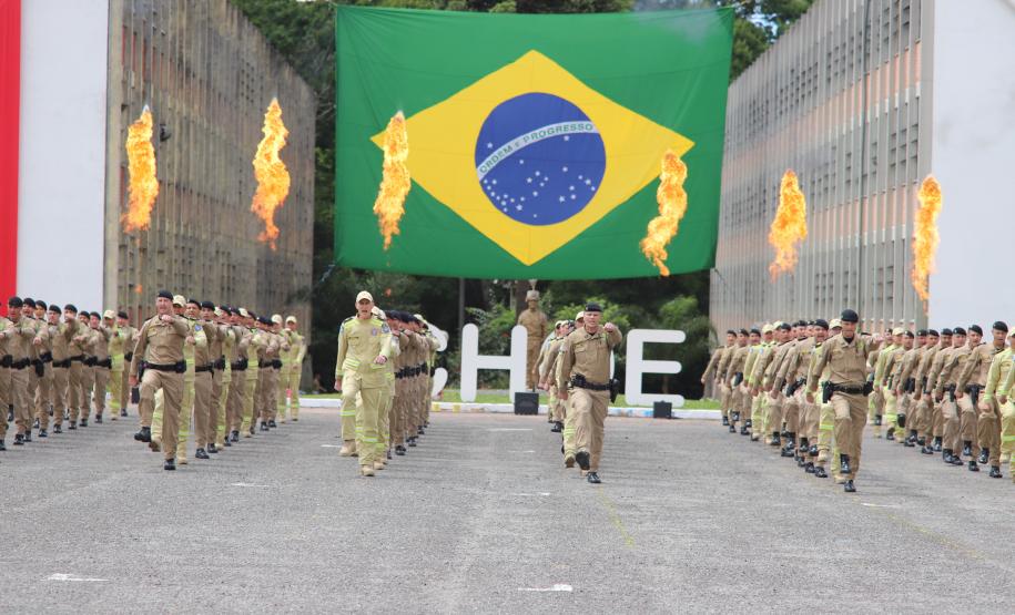 Formatura marca avanço na carreira dos oficiais especialistas