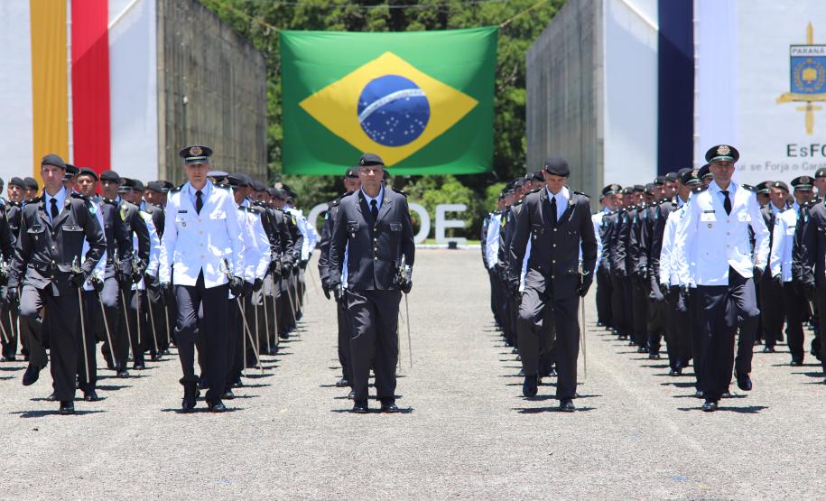 Formatura marca avanço na carreira dos oficiais especialistas